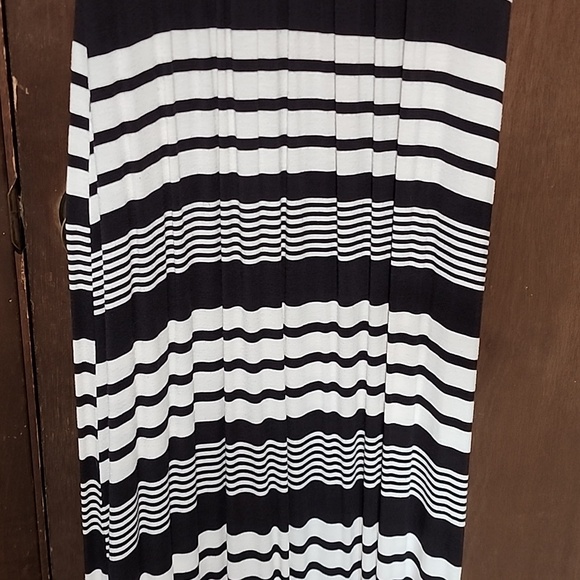 L.L Bean Maxi Dress - Picture 3 of 4